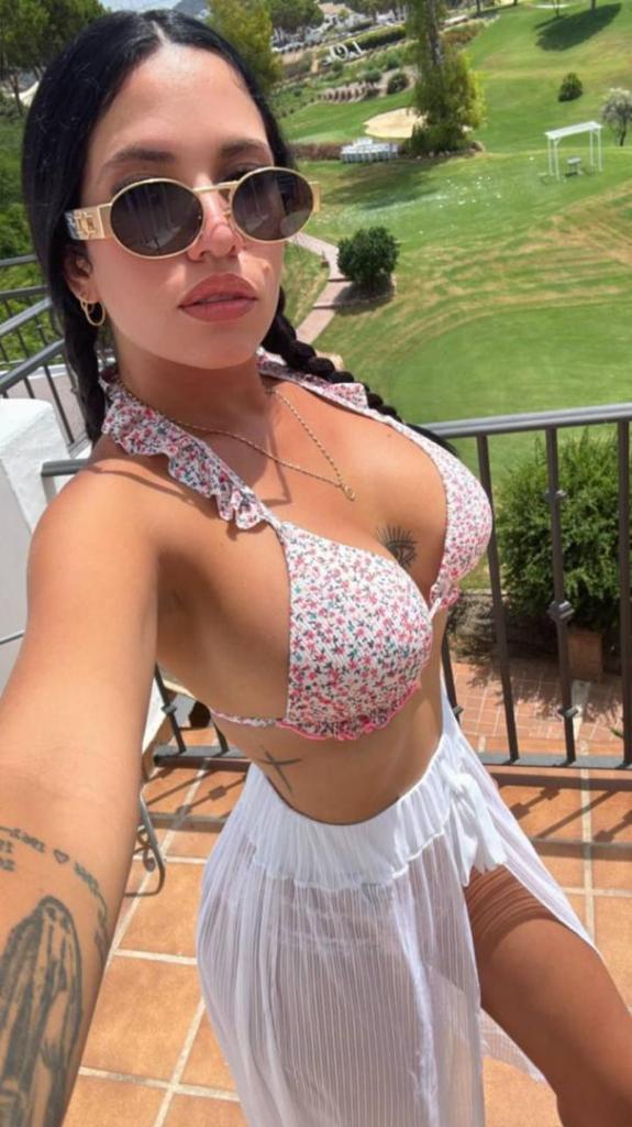 670372844: Chica busca chico en Málaga