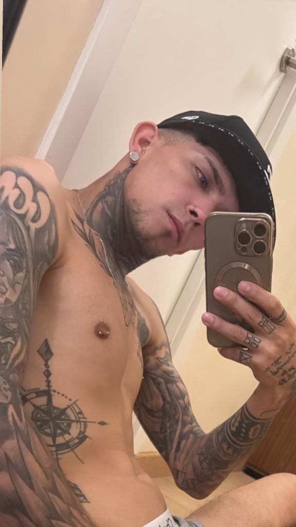 687746602: Chico busca chica en Madrid
