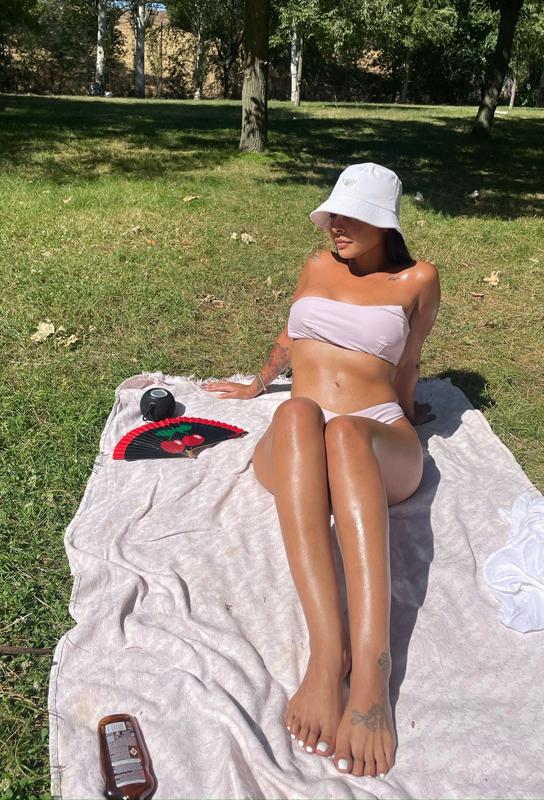 644040763: Chica busca chico en Málaga
