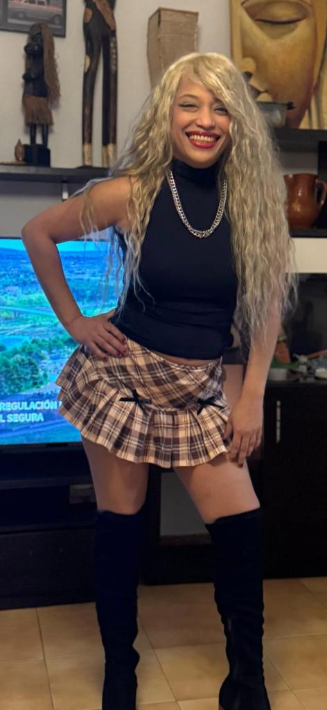 604172571: Chica busca chico en Las Palmas
