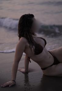 609919952: Chica busca chico en Barcelona