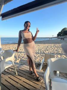613839429: Chica busca chico en Valencia