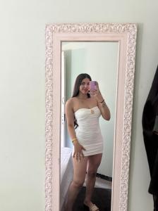 654426248: Chica busca chico en Barcelona