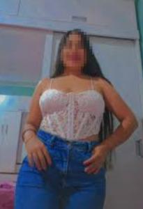 643987313: Chica busca chico en Alicante