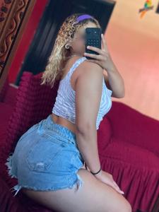 600796900: Chica busca chico en La Coruña