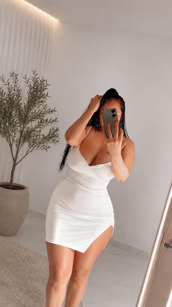 Chica busca chico en Málaga: Chica busca chico