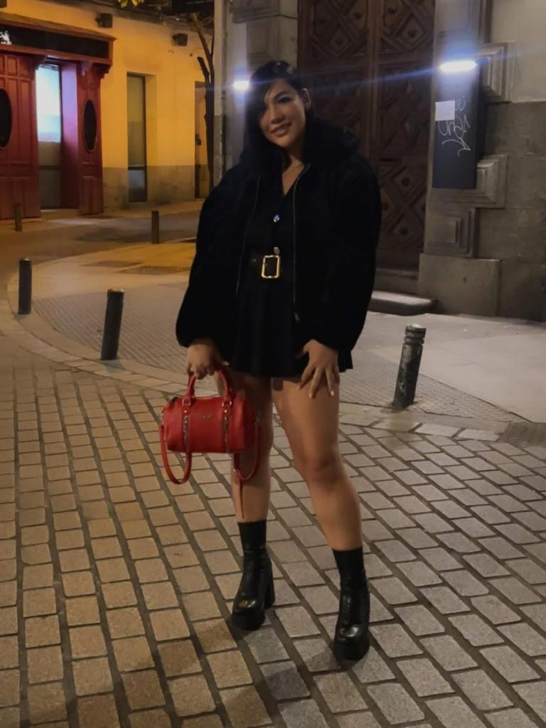Chica busca chico en Tenerife: 