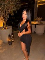677450589: Chica busca chico en Ibiza