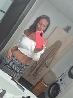 664219740: Chica busca chico en Barcelona