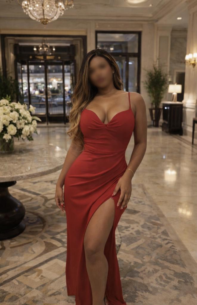 611398877: Chica busca chico en Málaga