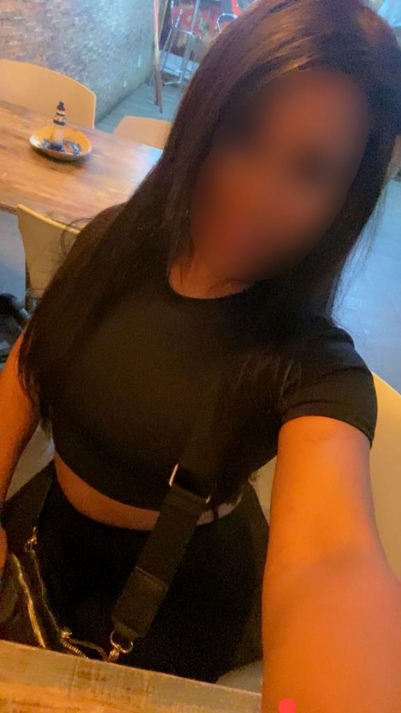 602085766: Chica busca chico en Pontevedra