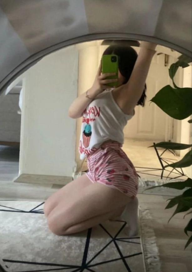 641362919: Chica busca chico en Barcelona