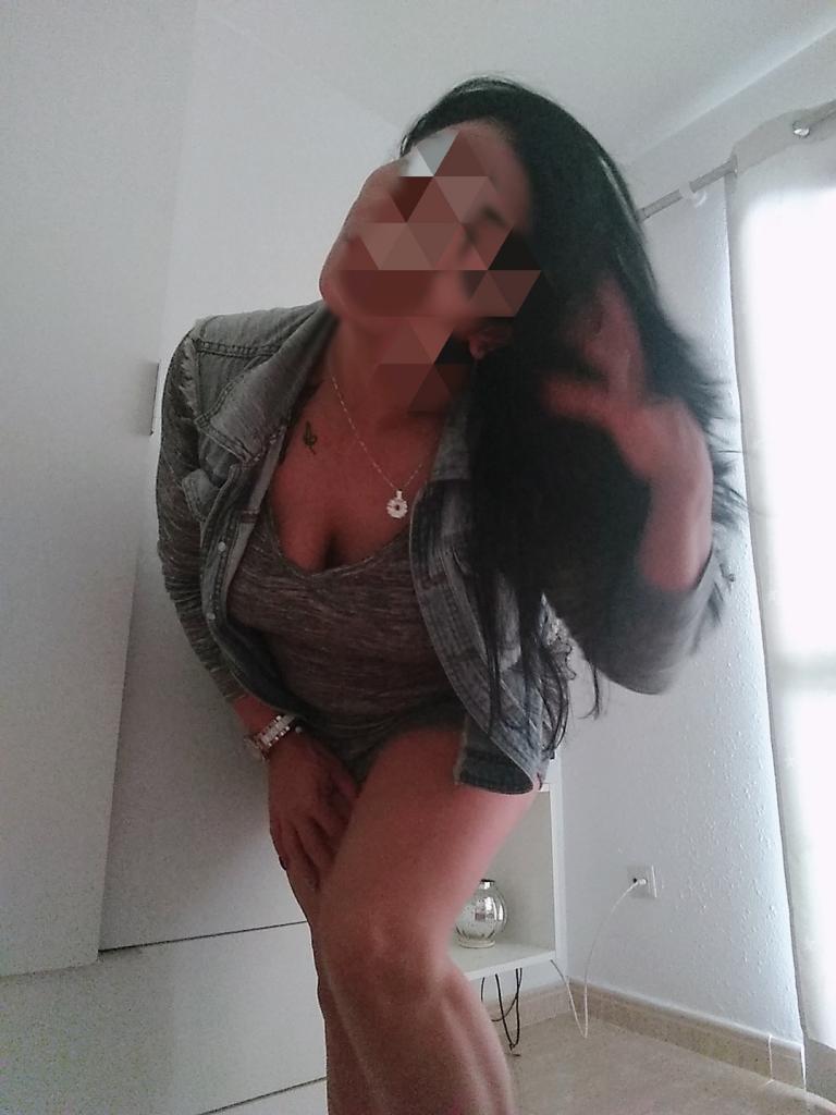 643655023: Chica busca chico en Málaga