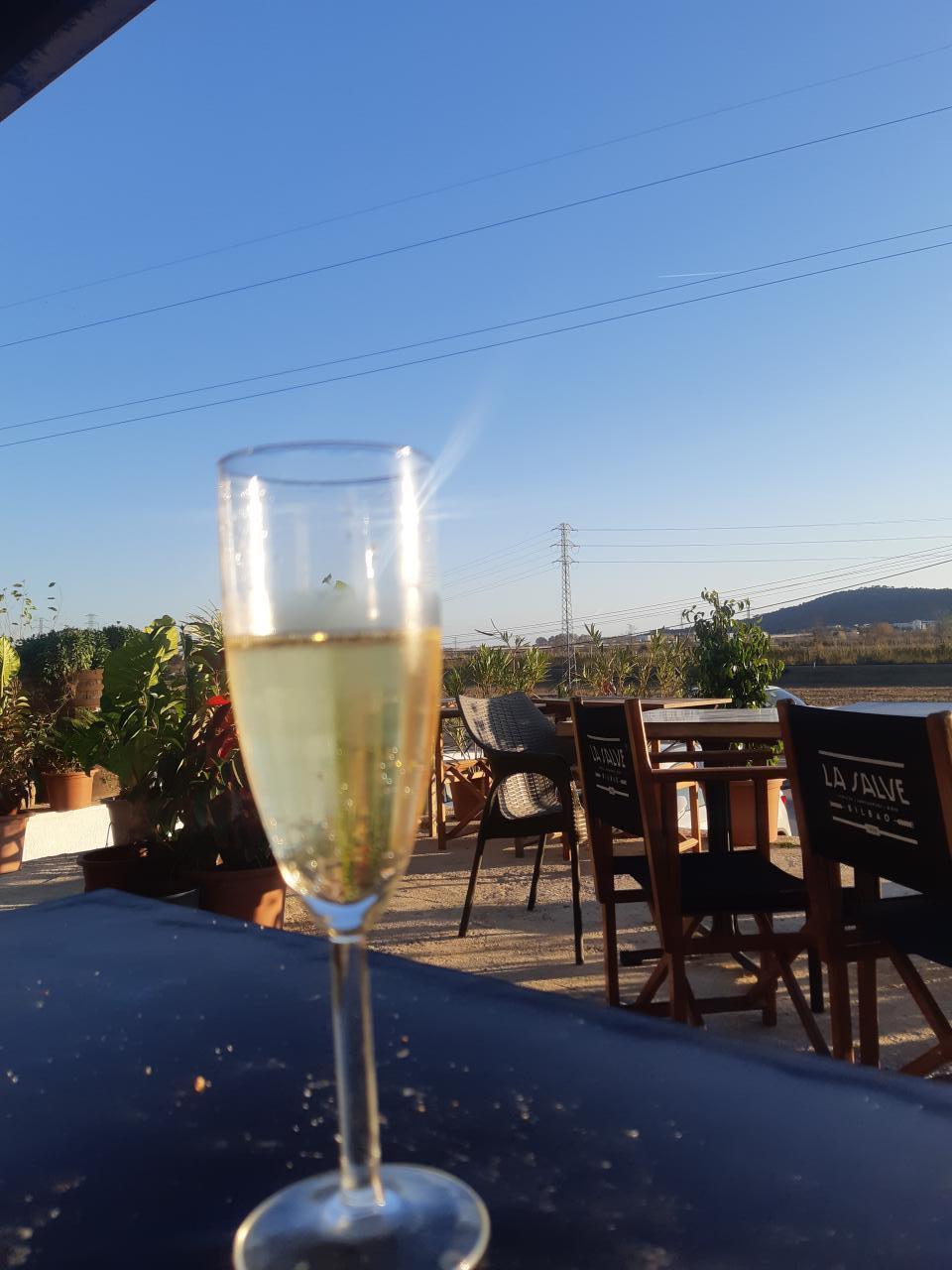 Chica busca chico en Barcelona: 