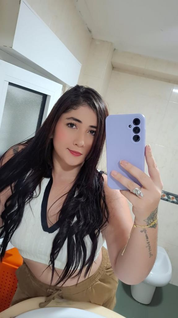 Chica busca chico en Almería: 