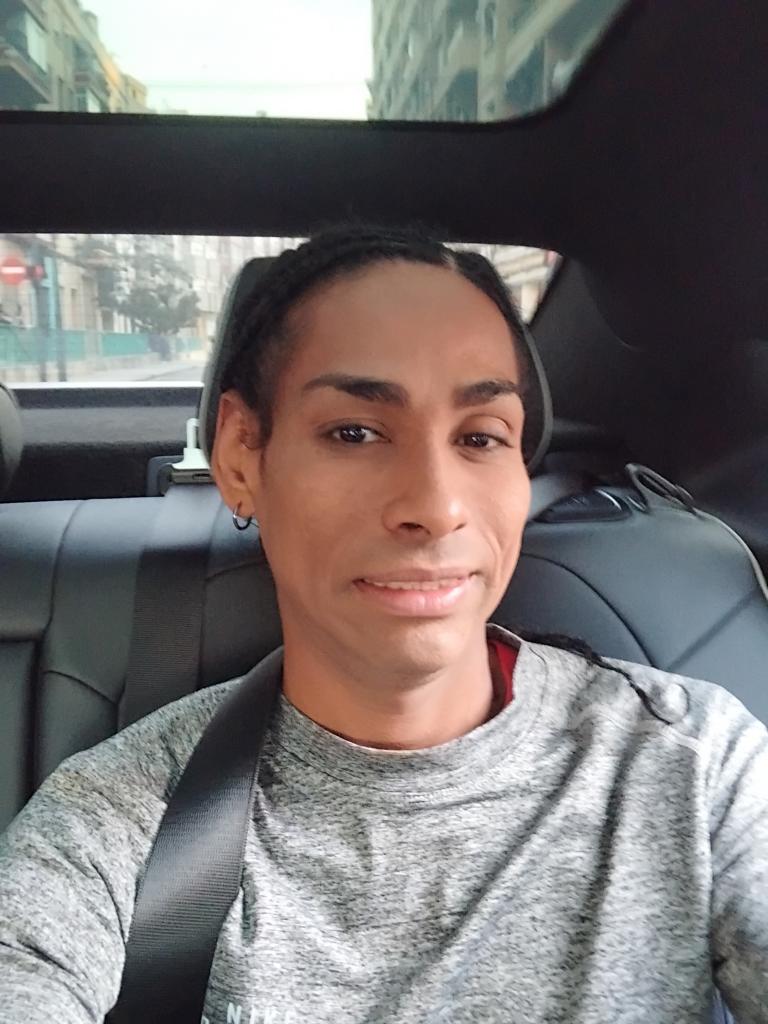 611236297: Transexual en Lérida