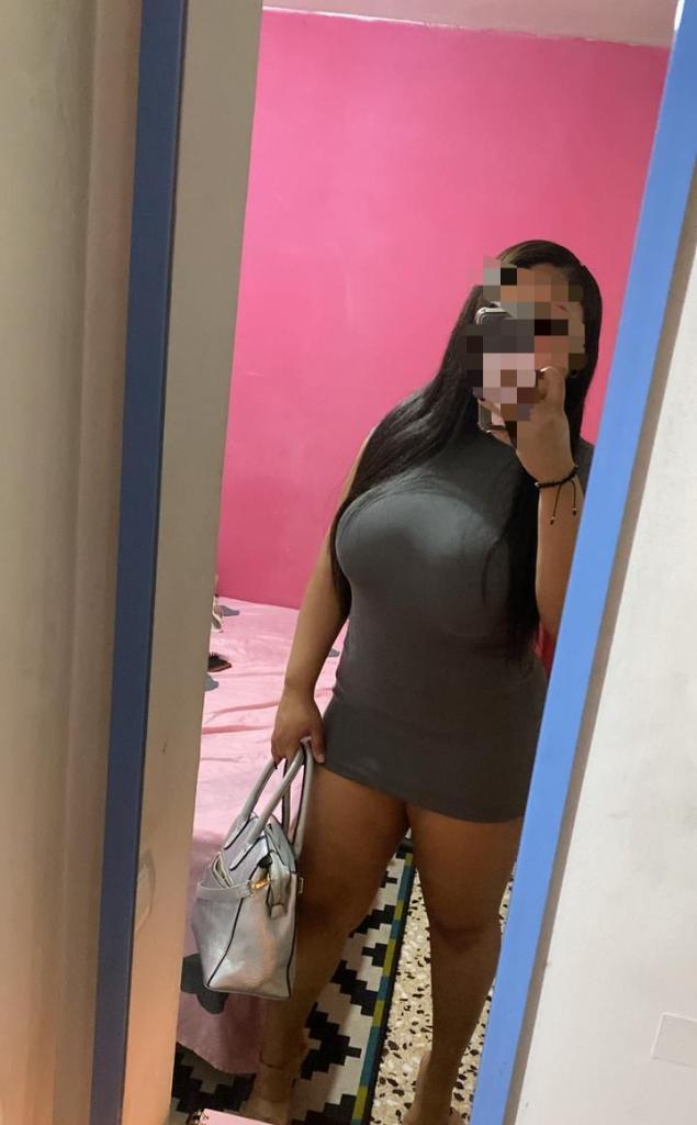 Chica busca chico en Ibiza: 