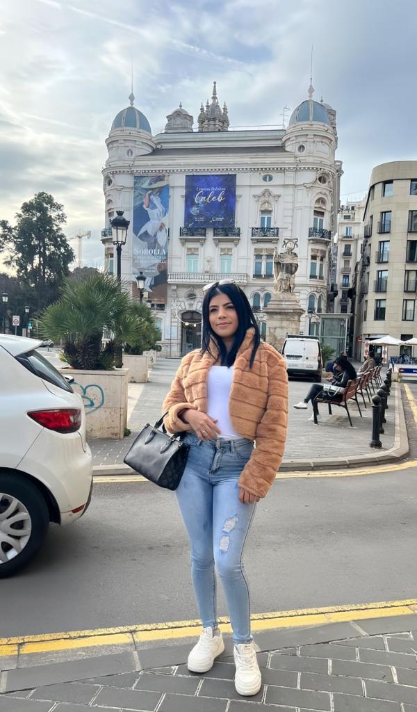 Chica busca chico en Valencia: 