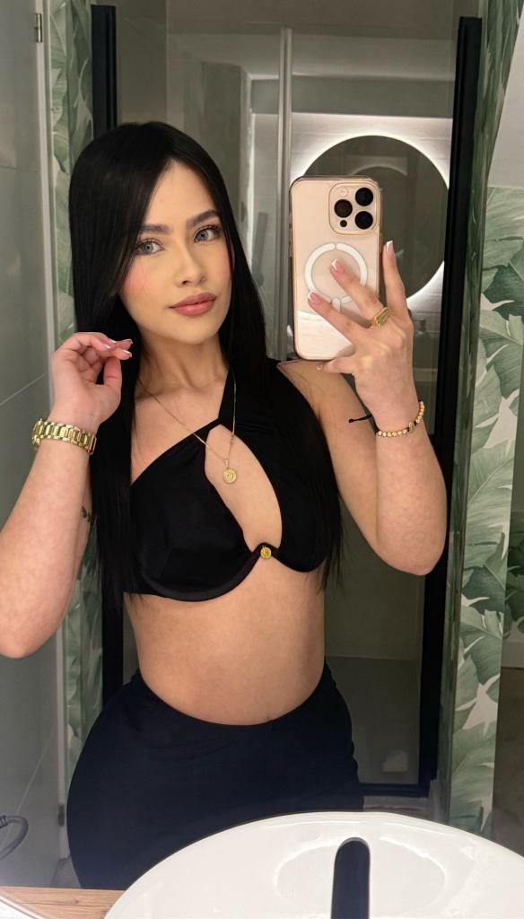 Chica busca chico en Cádiz: 