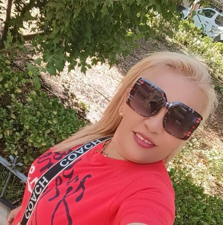 Chica busca chico en Granada: 