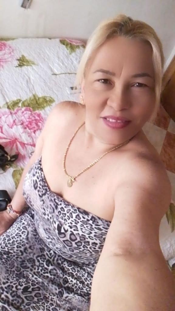 Chica busca chico en Granada: 