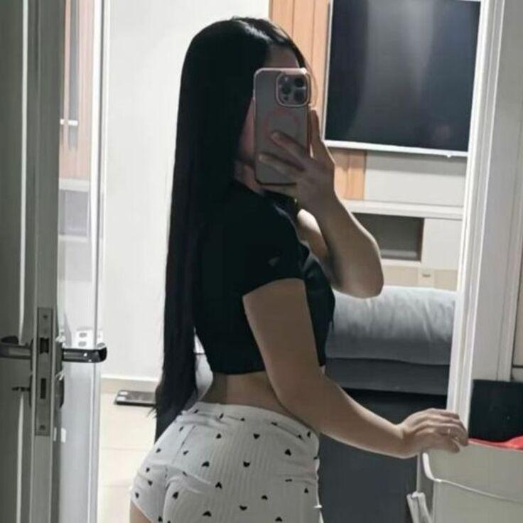 Chica busca chico en Málaga: Chica busca chico