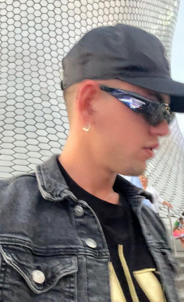 Chico busca chica en Barcelona: 