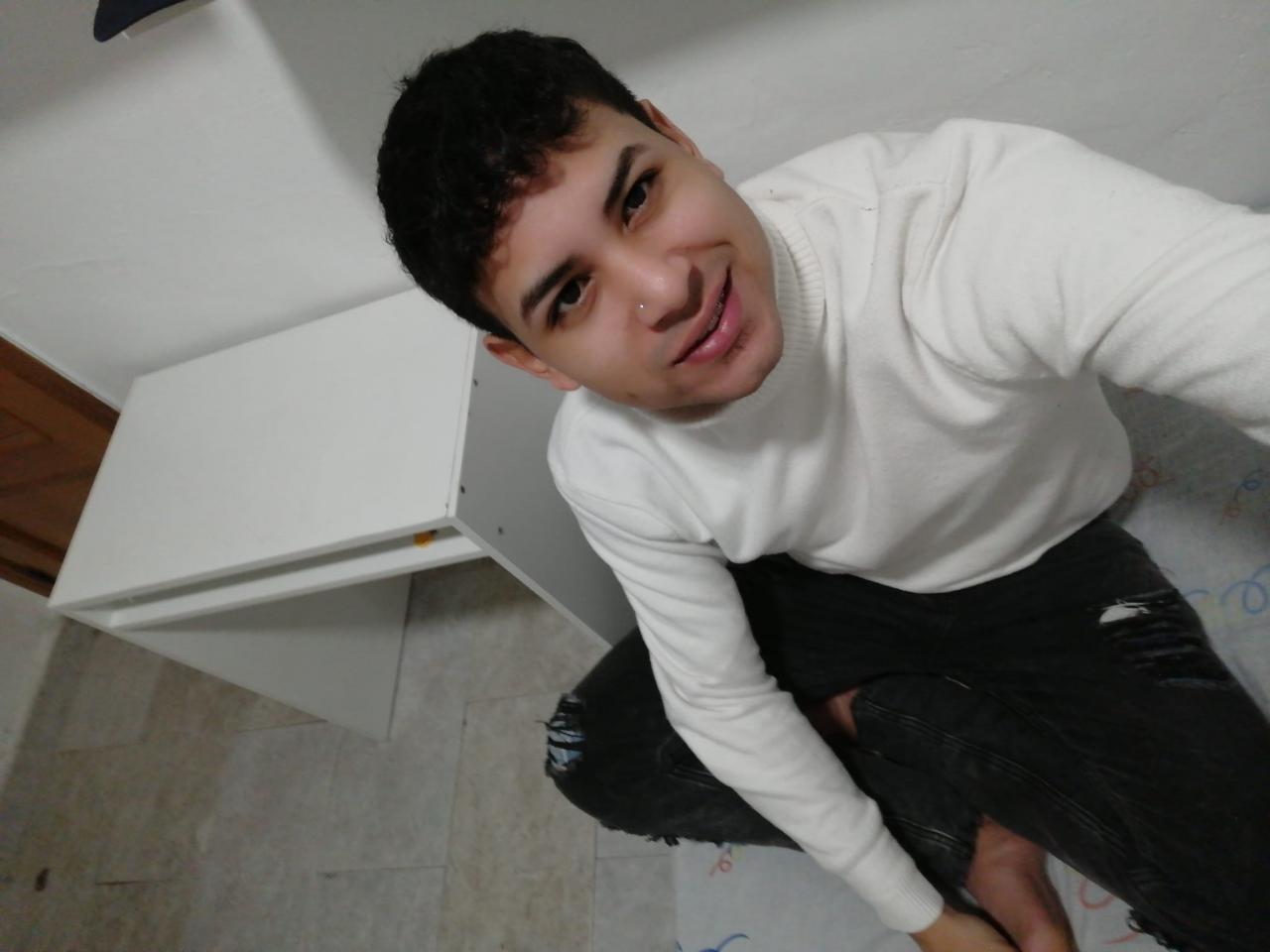 600973795: Chico busca chica en Tarragona