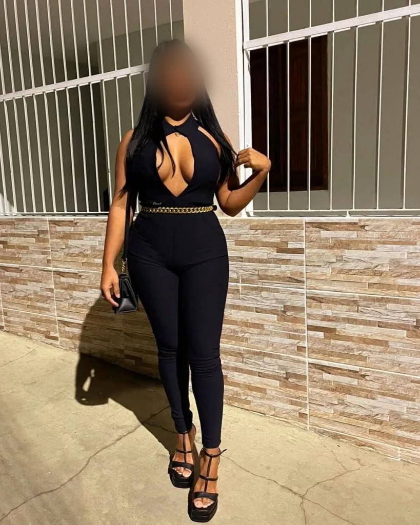 Chica busca chico en Sevilla: 