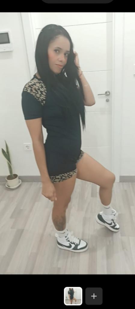 Chica busca chico en Granada: 