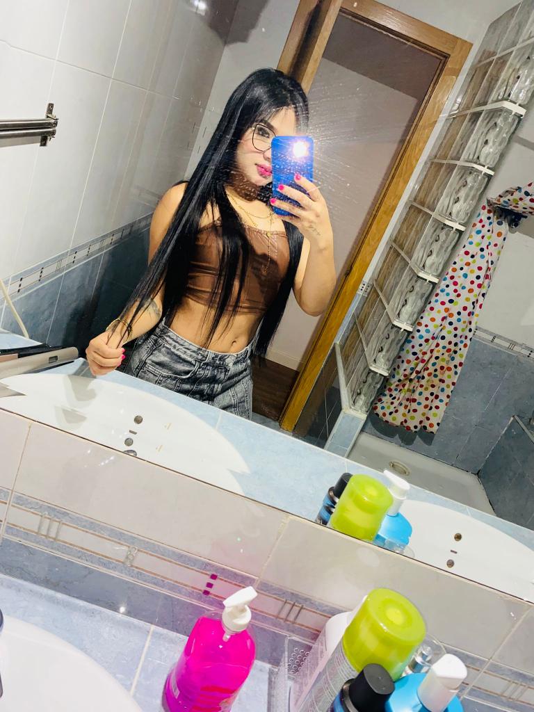 610198743: Chica busca chico en Madrid