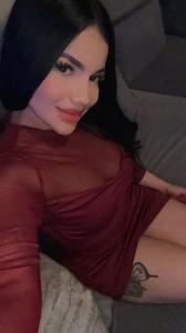 672703505: Chica busca chico en Barcelona