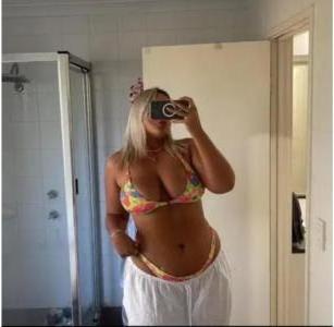 667313756: Chica busca chico en Alicante