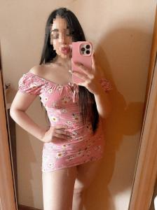 643978028: Chica busca chico en Barcelona