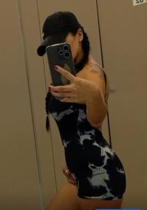 631445839: Chica busca chico en Granada