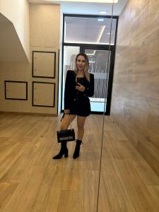 663376927: Chica busca chico en Zaragoza