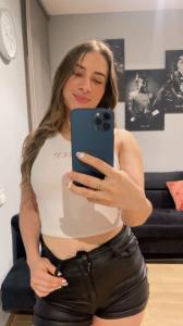 672144982: Chica busca chico en Barcelona