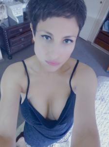 653352583: Chica busca chico en Sevilla