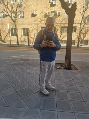 614164070: Chico busca chica en Granada