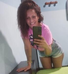 641054119: Chica busca chico en La Coruña