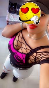 665121679: Chica busca chico en Barcelona