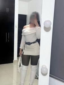 603100622: Chica busca chico en Barcelona