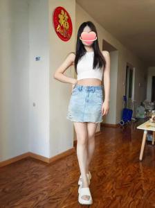 688166109: Chica busca chico en Barcelona