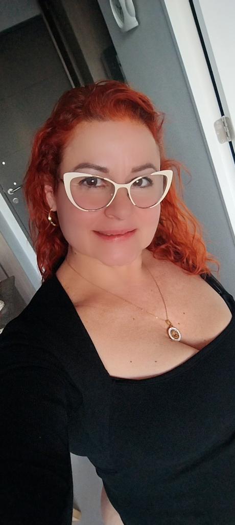 Chica busca chico en Almería: 