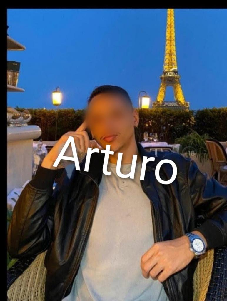 Chico busca chica en Las Palmas: 