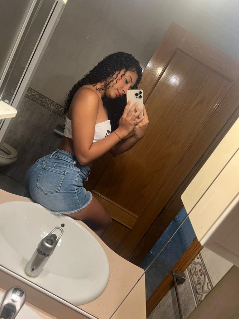 Chica busca chico en Murcia: 