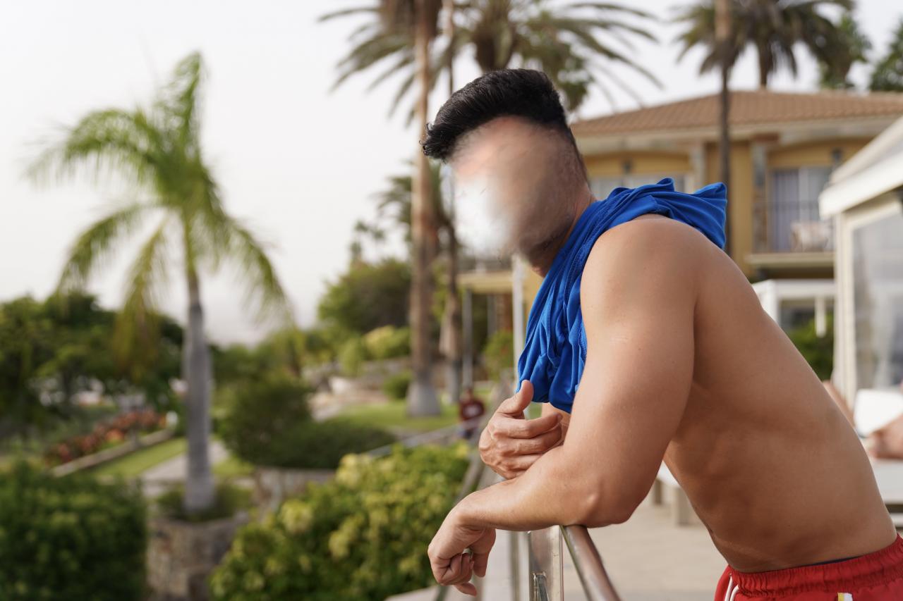 Chico busca chica en Las Palmas: 