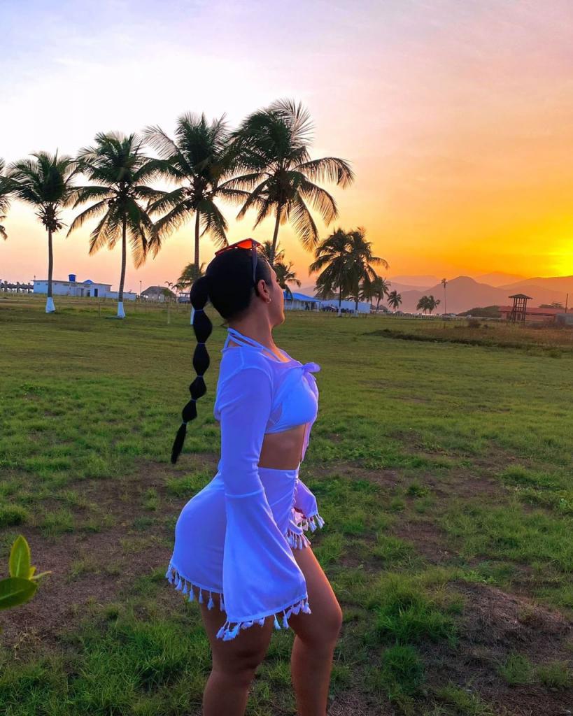 Chica busca chico en Huelva: 