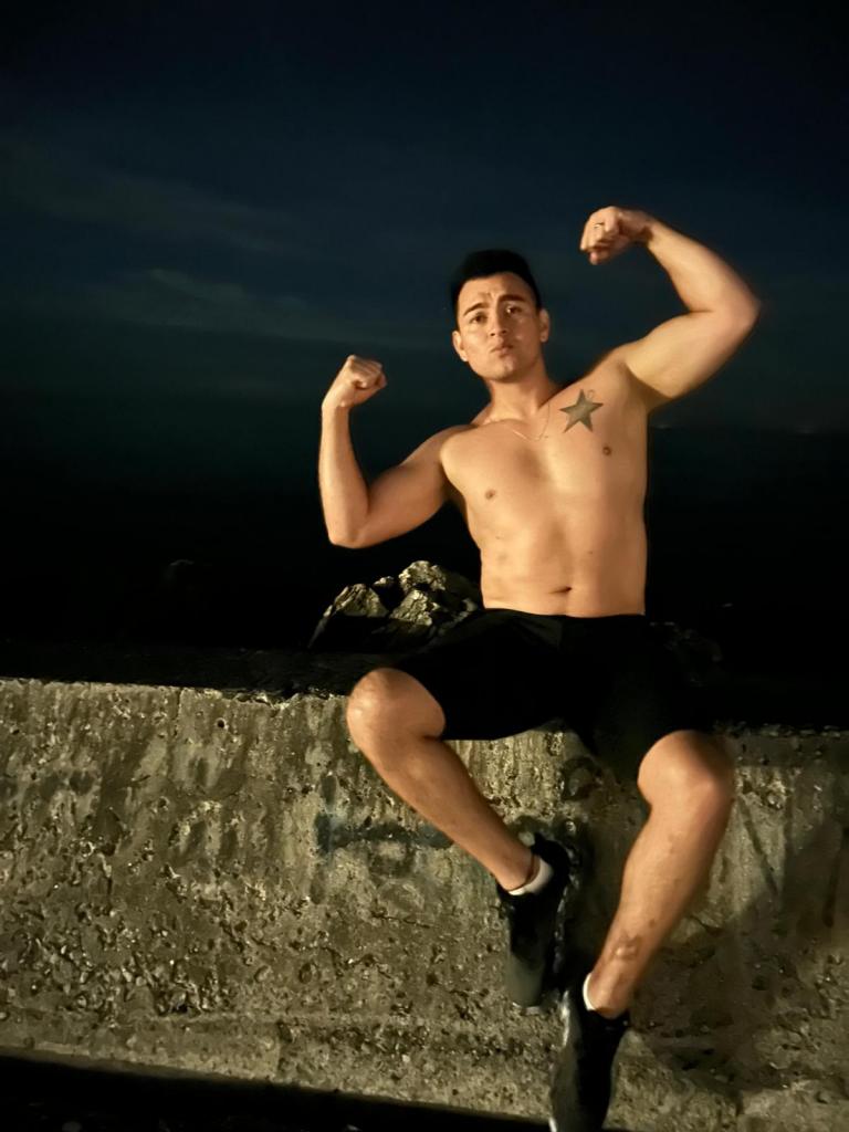 Chico busca chica en Málaga: 