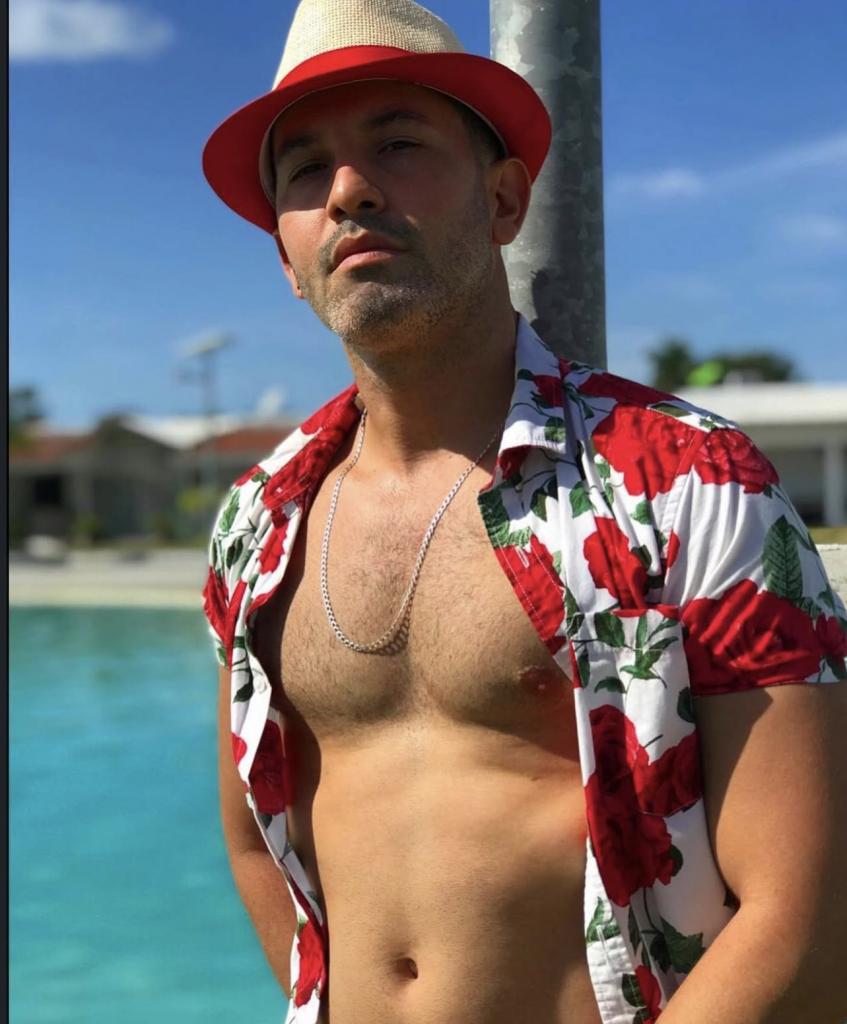 613821841: Chico busca chica en Alicante